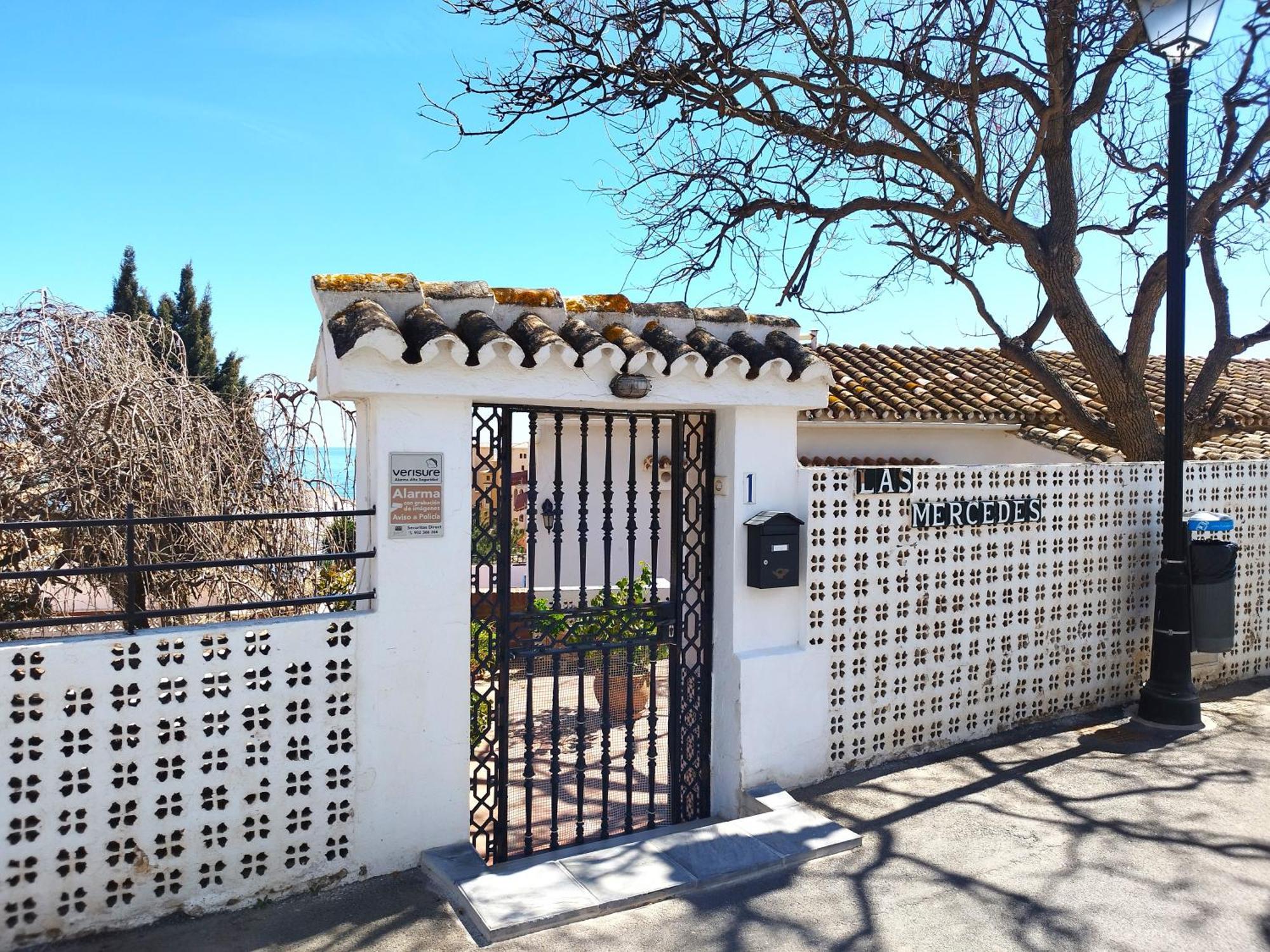 פואנגירולה Evans Realty Al Villa & Piscina & Garaje & Playa מראה חיצוני תמונה